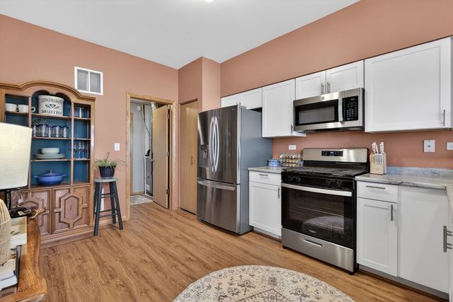 6923 Clearwater Drive CM04-2, Plainfield, IL 60586