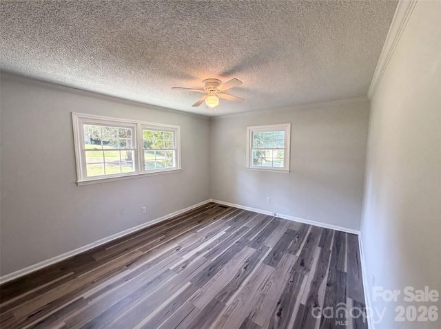 4305 Dawnwood Drive, Gastonia, NC 28056
