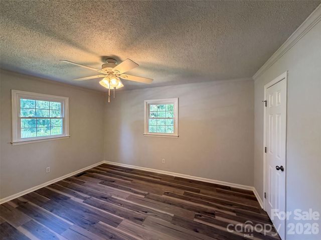4305 Dawnwood Drive, Gastonia, NC 28056