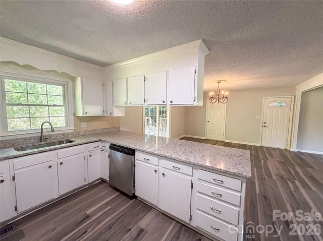 4305 Dawnwood Drive, Gastonia, NC 28056