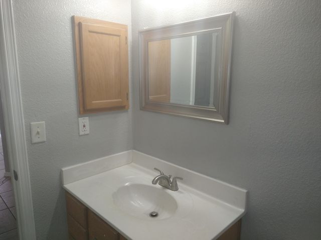 3920 TIERRA MARFIL Road, El Paso, TX 79938