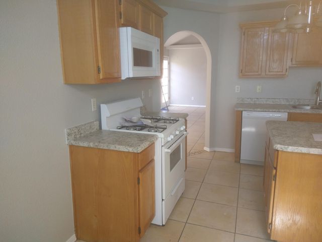 3920 TIERRA MARFIL Road, El Paso, TX 79938