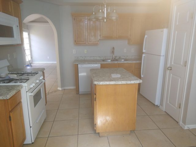3920 TIERRA MARFIL Road, El Paso, TX 79938