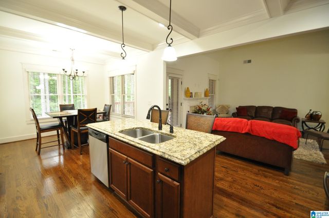 1102 DUNSMORE DRIVE, Chelsea, AL 35043