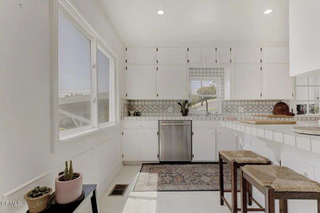 2330 Yosemite Drive, Eagle Rock, CA 90041