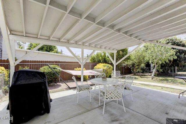 2330 Yosemite Drive, Eagle Rock, CA 90041