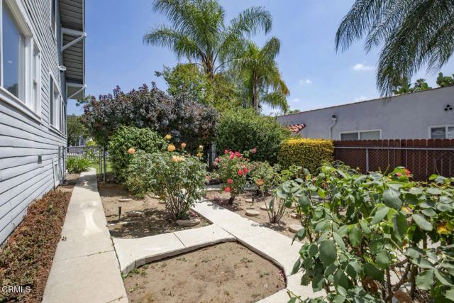 2330 Yosemite Drive, Eagle Rock, CA 90041