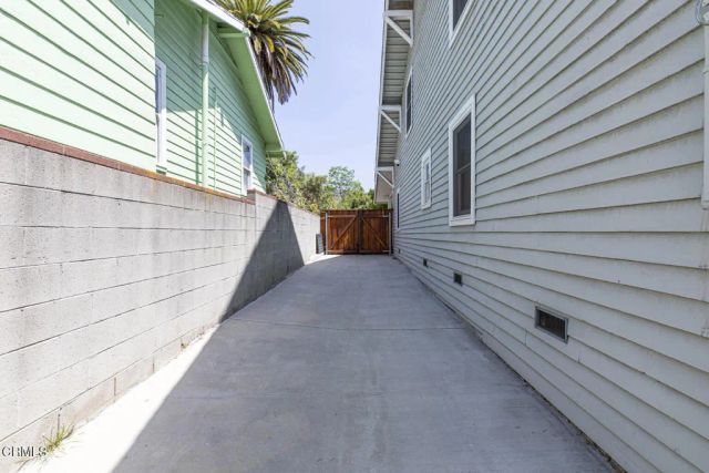 2330 Yosemite Drive, Eagle Rock, CA 90041