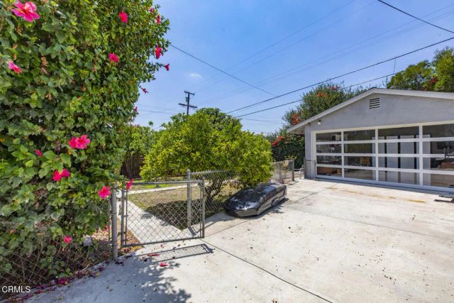 2330 Yosemite Drive, Eagle Rock, CA 90041