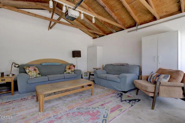 2330 Yosemite Drive, Eagle Rock, CA 90041