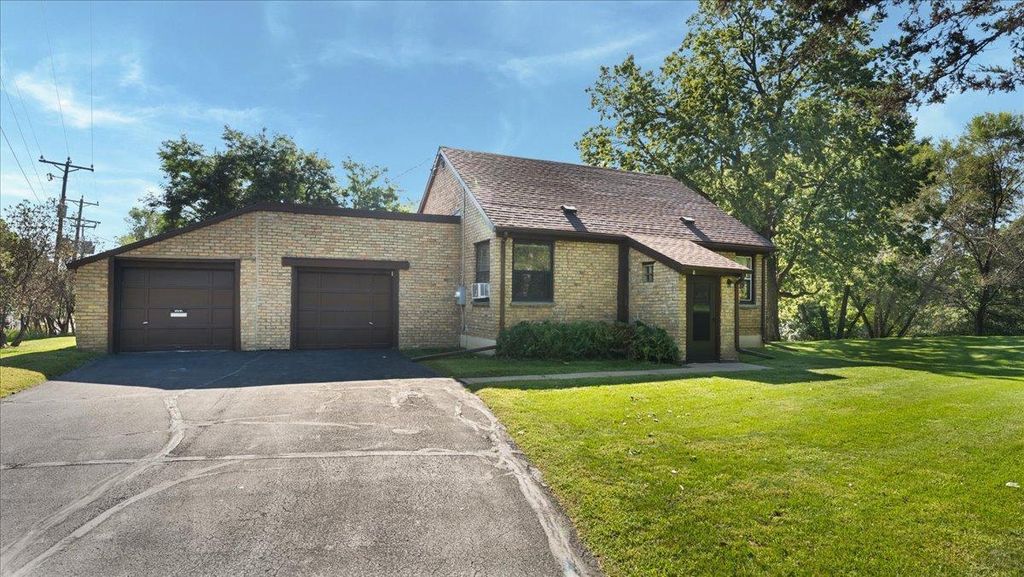 548 33rd Street S, Saint Cloud, MN 56301