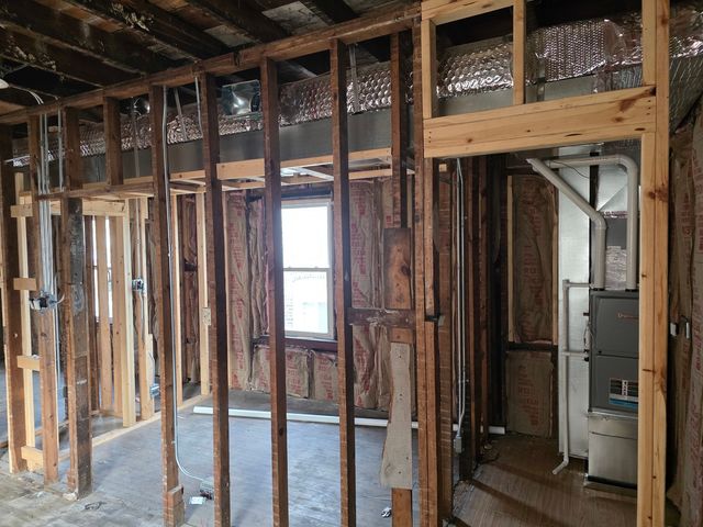 8549 S Kingston Avenue, Chicago, IL 60617