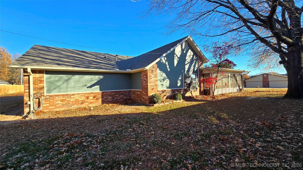 114679 S 4172 Circle 149, Eufaula, OK 74432