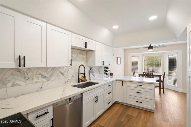3415 N 36TH Street 4, Phoenix, AZ 85018