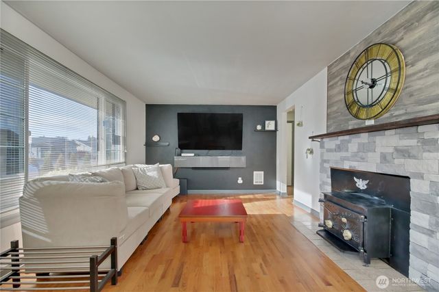 208 M Street SE, Auburn, WA 98002