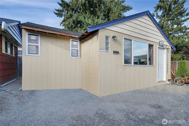 208 M Street SE, Auburn, WA 98002