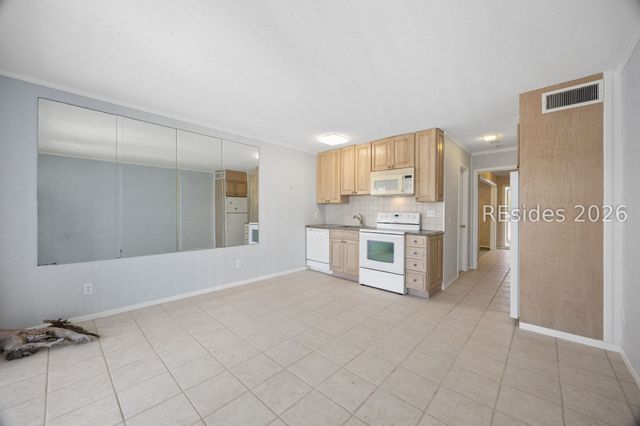 40 Folly Field Rd Apt B252, Hilton Head Island, SC 29928