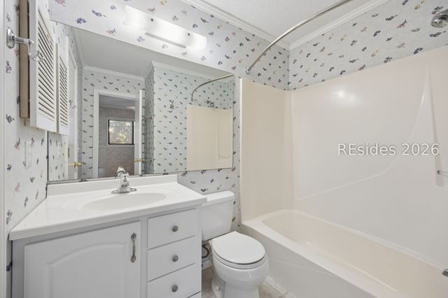 40 Folly Field Rd Apt B252, Hilton Head Island, SC 29928