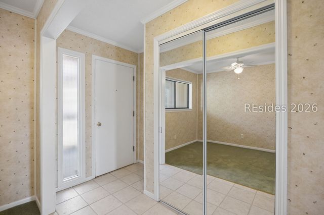 40 Folly Field Rd Apt B252, Hilton Head Island, SC 29928