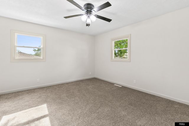 9144 Meredith Avenue, Omaha, NE 68134