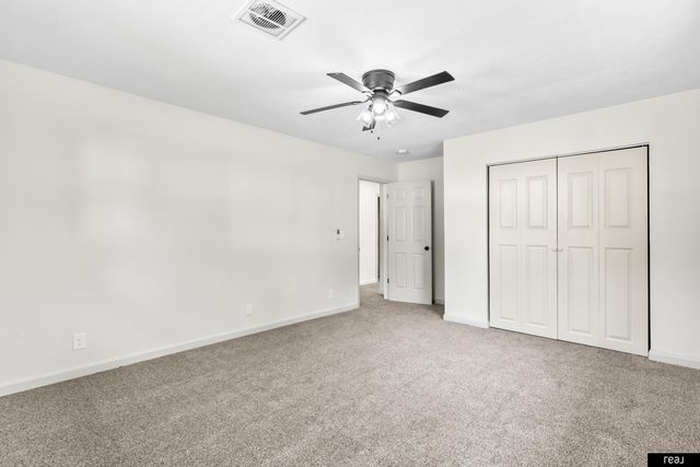 9144 Meredith Avenue, Omaha, NE 68134