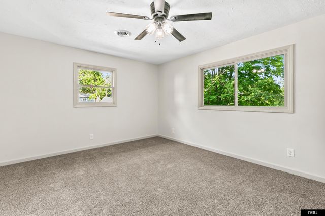 9144 Meredith Avenue, Omaha, NE 68134