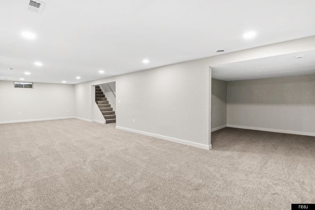 9144 Meredith Avenue, Omaha, NE 68134