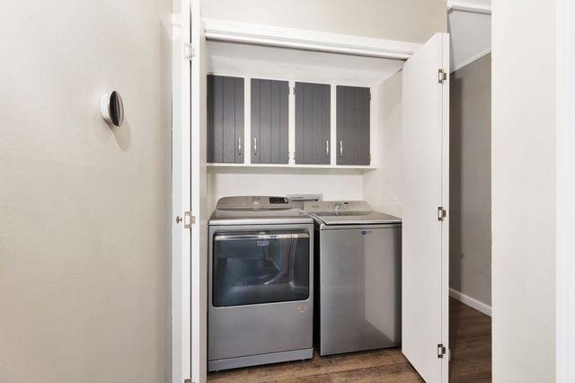 2526 S Glacier Dr, Wichita, KS 67215