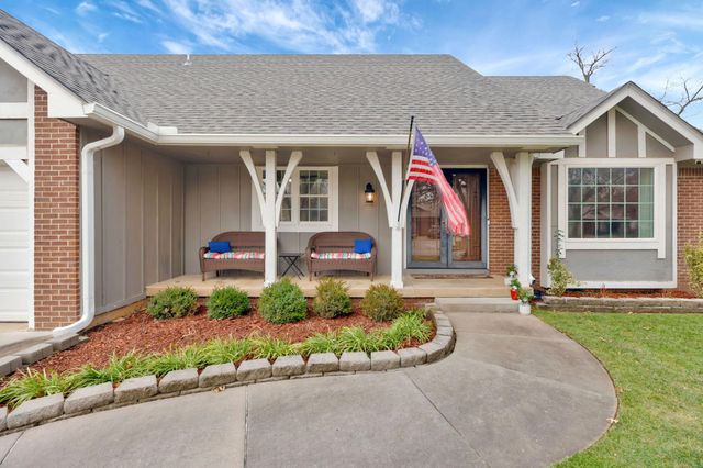 2526 S Glacier Dr, Wichita, KS 67215