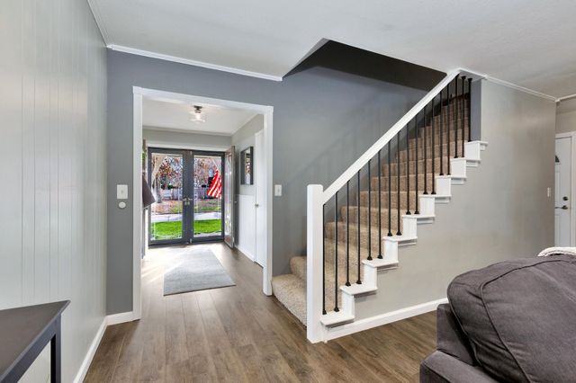 2526 S Glacier Dr, Wichita, KS 67215