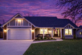 2526 S Glacier Dr, Wichita, KS 67215