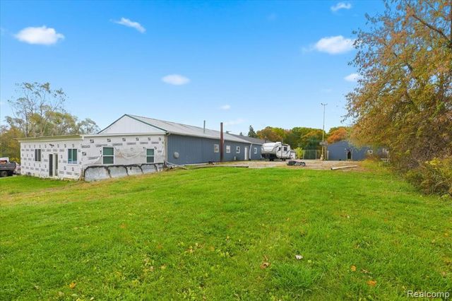 4718 Davison Road, Lapeer, MI 48446