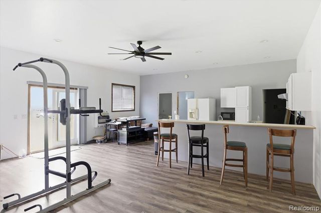 4718 Davison Road, Lapeer, MI 48446