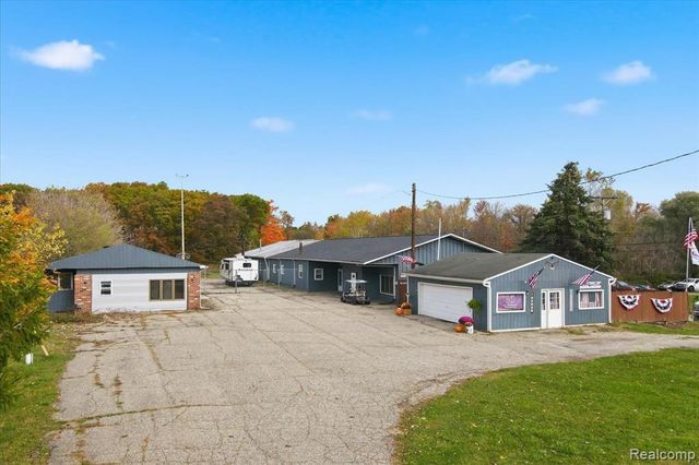4718 Davison Road, Lapeer, MI 48446