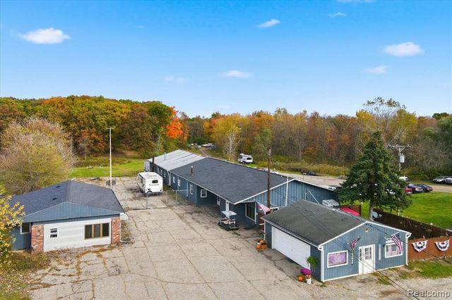 4718 Davison Road, Lapeer, MI 48446