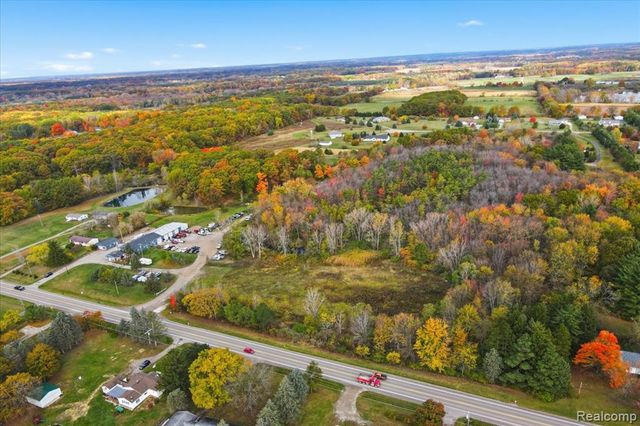 4718 Davison Road, Lapeer, MI 48446