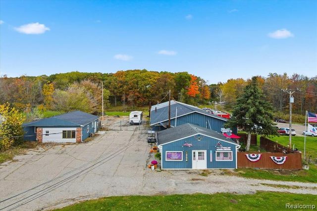 4718 Davison Road, Lapeer, MI 48446
