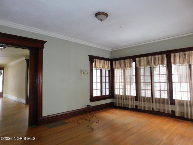 2032 Robinwood Avenue, Toledo, OH 43620