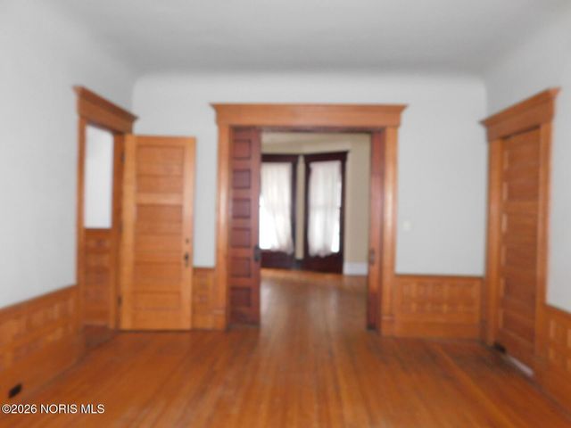 2032 Robinwood Avenue, Toledo, OH 43620