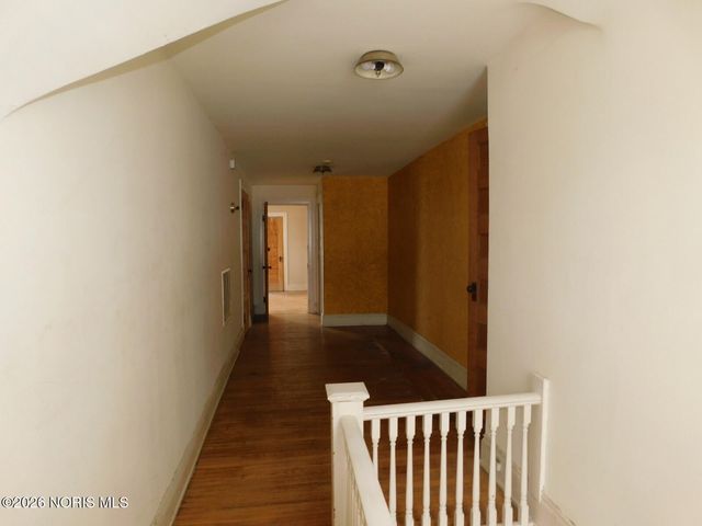 2032 Robinwood Avenue, Toledo, OH 43620