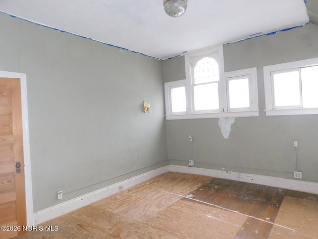 2032 Robinwood Avenue, Toledo, OH 43620