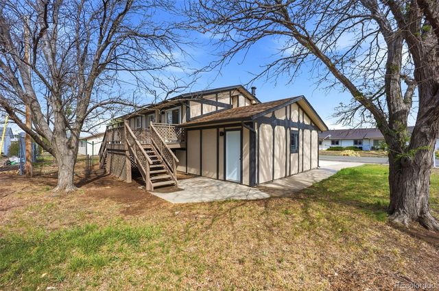 56352 Sunset Avenue, Strasburg, CO 80136