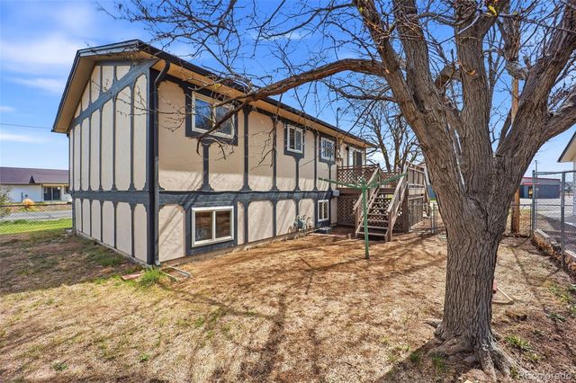 56352 Sunset Avenue, Strasburg, CO 80136