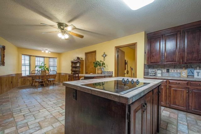 8 Parkview Drive, Bryant, AR 72022