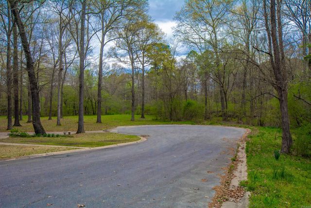 8 Parkview Drive, Bryant, AR 72022