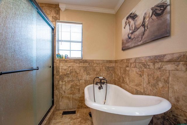 8 Parkview Drive, Bryant, AR 72022