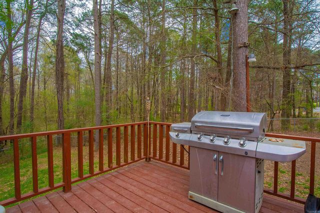 8 Parkview Drive, Bryant, AR 72022