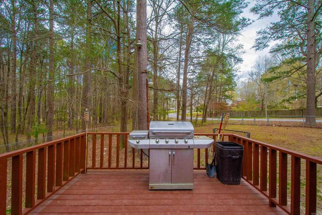 8 Parkview Drive, Bryant, AR 72022