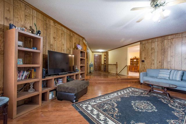 8 Parkview Drive, Bryant, AR 72022