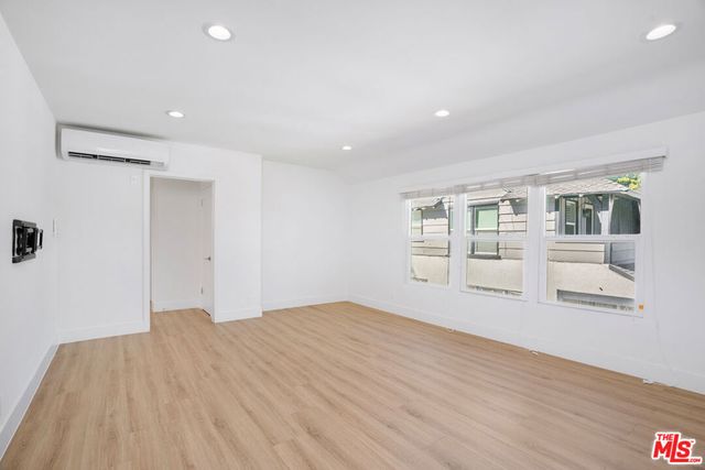 4445 Tujunga Avenue, North Hollywood, CA 91602